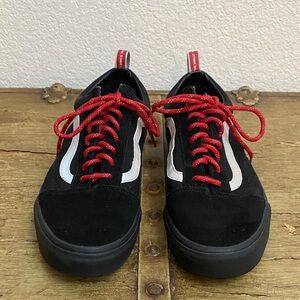 Vans Old Skool Black Skate Sneakers Mens Size 11.5